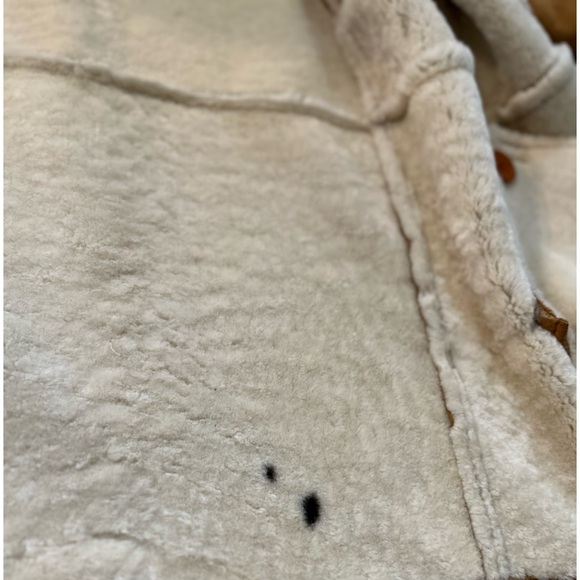 COPY - VINTAGE CALAFATE SHEEPSKIN SHERPA COAT! - Picture 6 of 8
